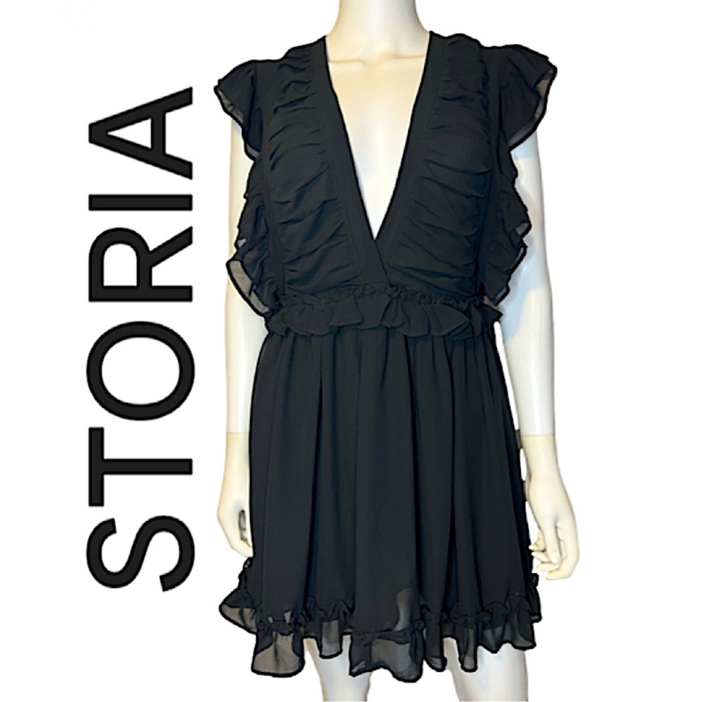 STORIA. NWT. Flirty Sleeveless Ruffled Midi Dress. Deep V-Front & Back. Black. M